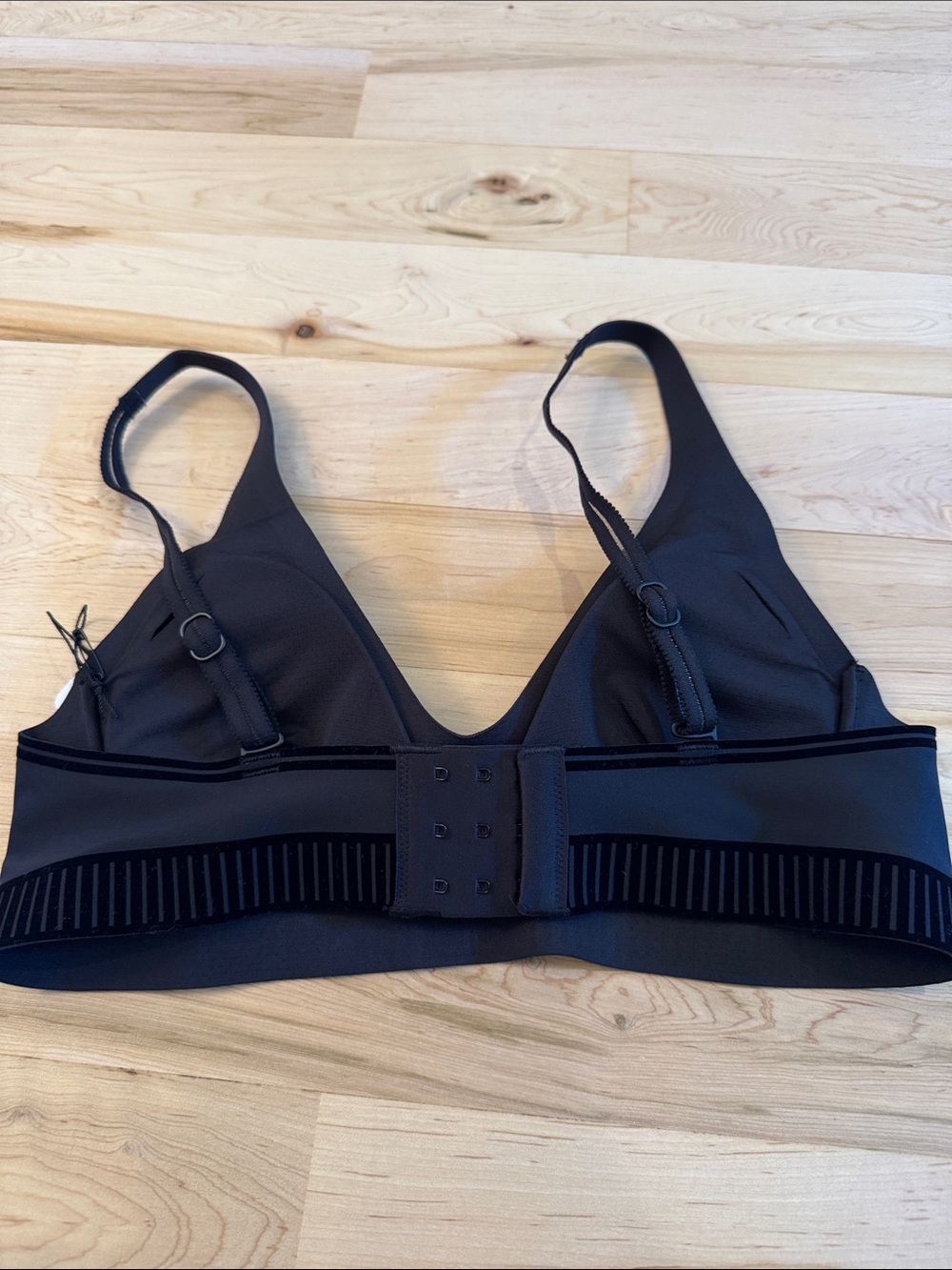 Alo Yoga Airlift Line Up Bra-New-S-Athletic-Athleisure - Picture 5 of 5